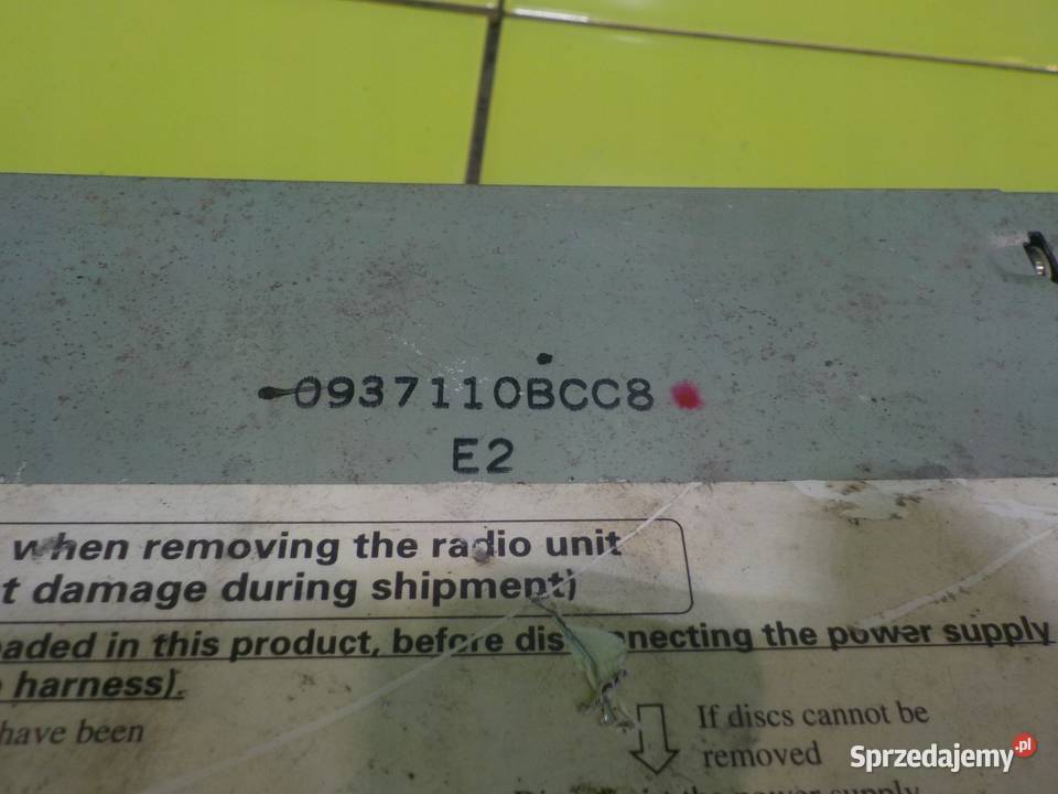 LEXUS RX300 II 30 B 03r 5D radio CD 8612048220 Suków sprzedam