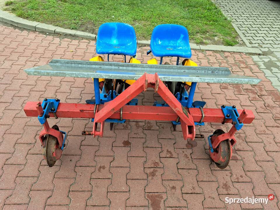Sadzarka 2 rzędowa zawieszana do rozsady Proszowice