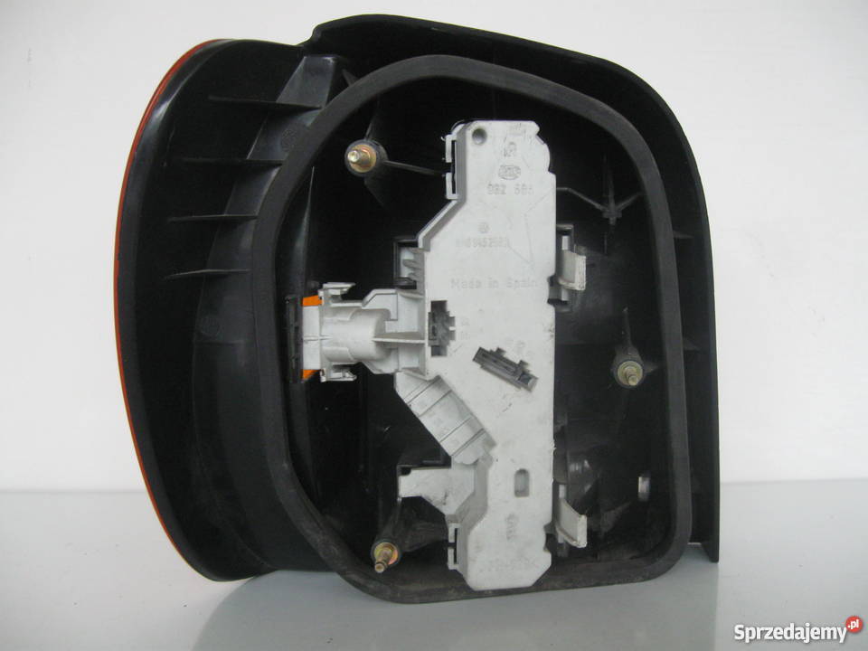 VW POLO LAMPA PRAWA TYŁ TYLNA Oświetlenie Szczecinek sprzedam