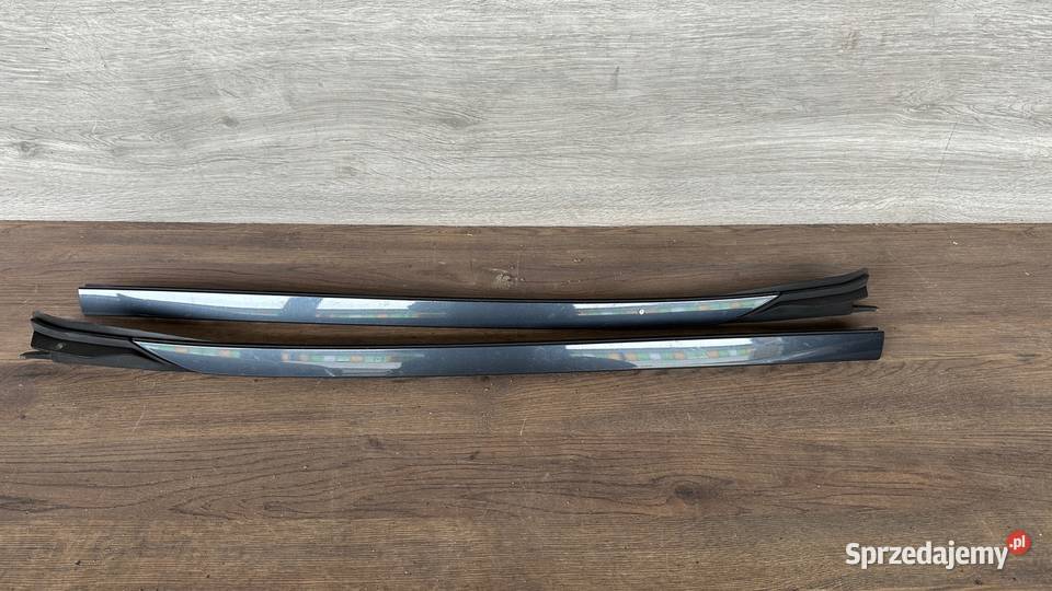 BMW X6 G06 LISTWA SZYBY CZOŁOWEJ PRAWA