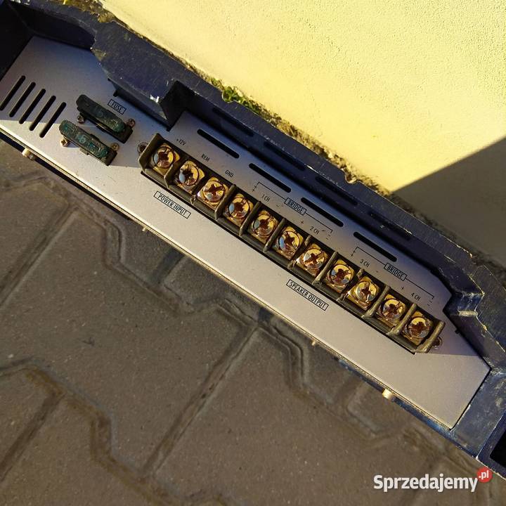XentriX CX400 Wzmacniacz samochodowy 400 W 2x25A sprzedam