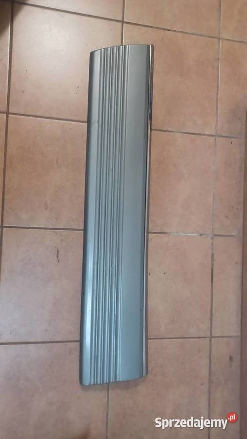 MERCEDES W126 LISTWA DRZWI LEWY PRZÓD 1266902340 osobowe sprzedam