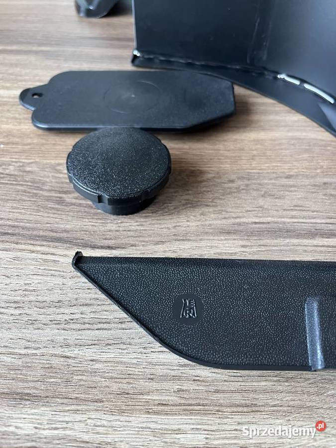 NOWY POLSKI KOMPLET ZESTAW PLASTIKÓW BAGAŻNIK Bielsko-Biała