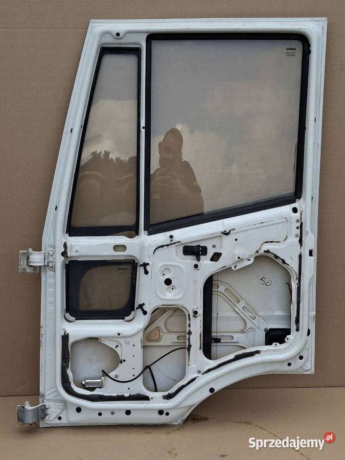 IVECO EUROCARGO DRZWI PRAWE SZYBA MECHANIZM Bieleń