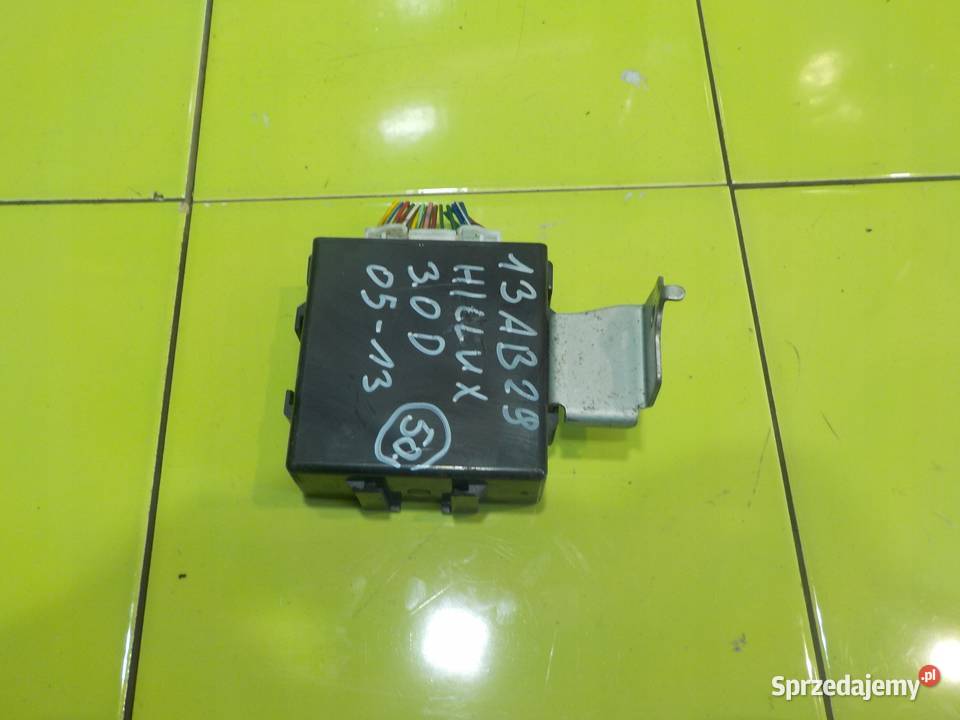 TOYOTA HILUX VII 30 D4D 08r modul 0819002850 mazowieckie