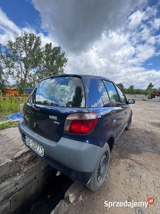 Toyota Yaris 10 VVTI manualna