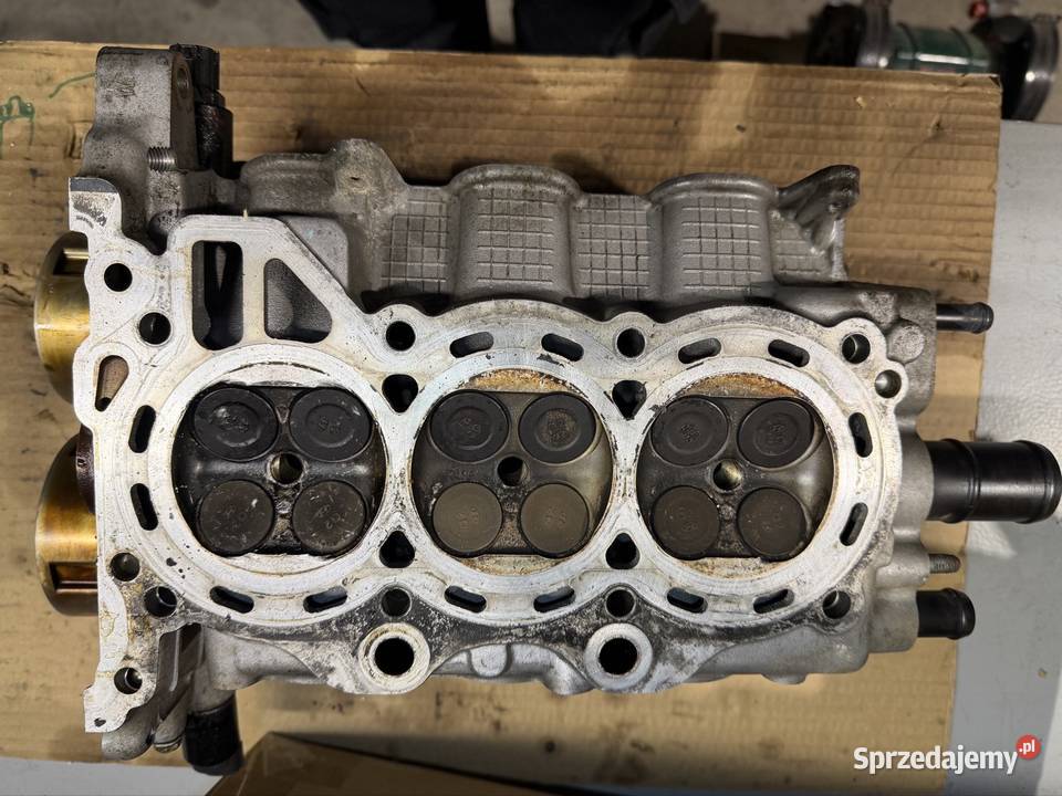 GŁOWICA HYUNDAI KIA 10 12 V 2211104100 sprzedam