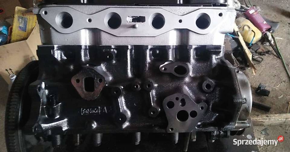 Naprawy blacharskie mechaniczne remonty silników