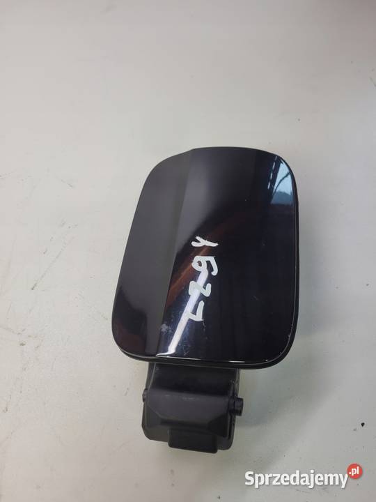 KLAPKA WLEWU PALIWA AUDI A4 B8 8K0809999D LZ9Y Klapki wlewu paliwa Przystajń sprzedam