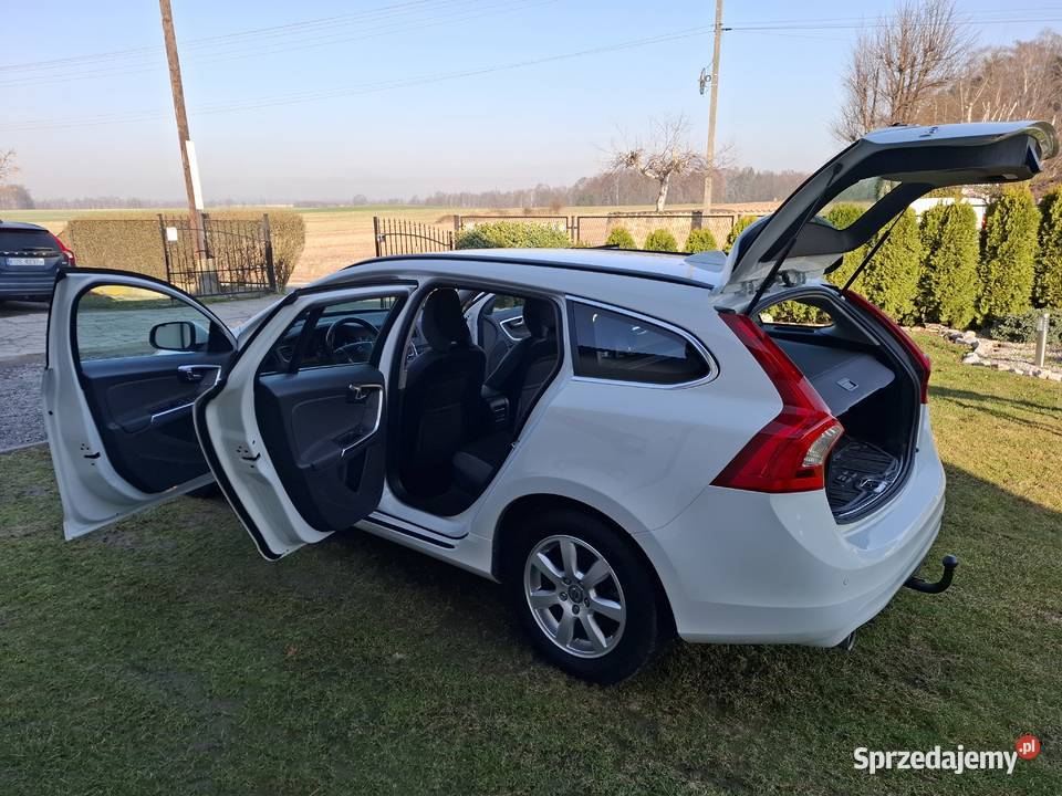 VOLVO V60 LIFT EKONOMICZNY SUPER STAN ZADBANY 1600cm3 Jawiszowice