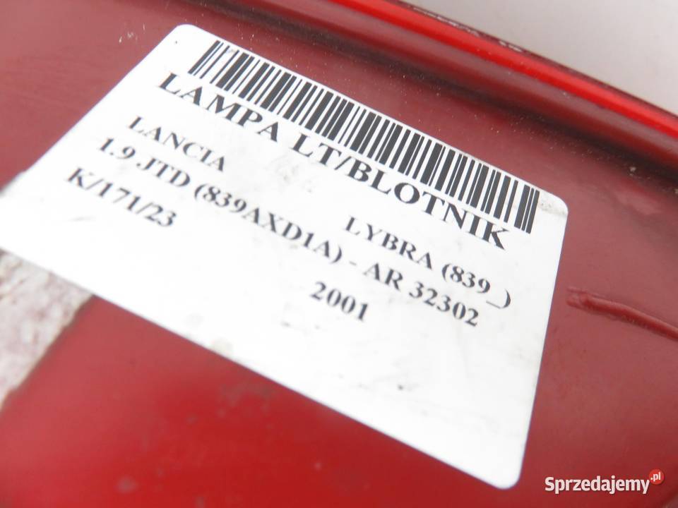LAMPA PRAWA TYLNA LANCIA LYBRA 839