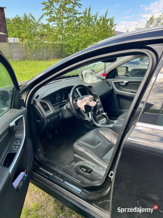 Volvo XC60 uszkodzone Gliwice sprzedam