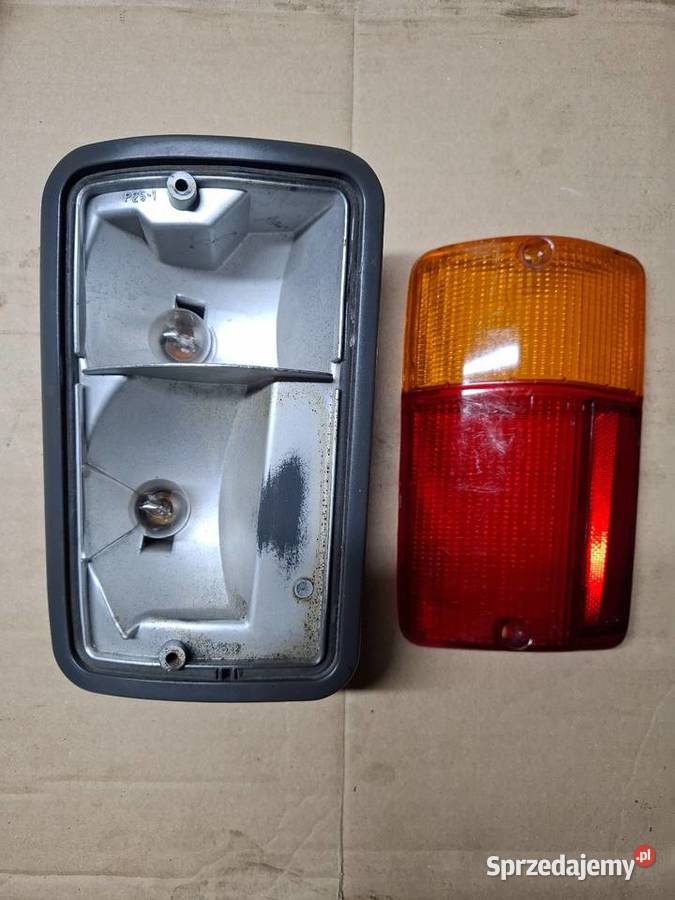 Lewa lampa tyl tylna Fiat 126p Maluch Elegant Strzelce Opolskie sprzedam