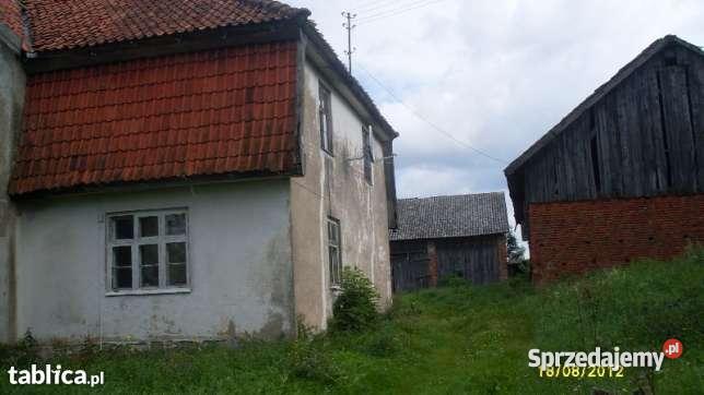 gospodarstwo rolne w spokojnej wsi Sobiechy na Sobiechy