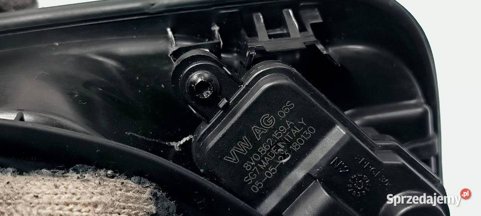 KLAPKA WLEWU PALIWA AUDI A4 B9 QUATTRO 8W0809906 osobowe sprzedam