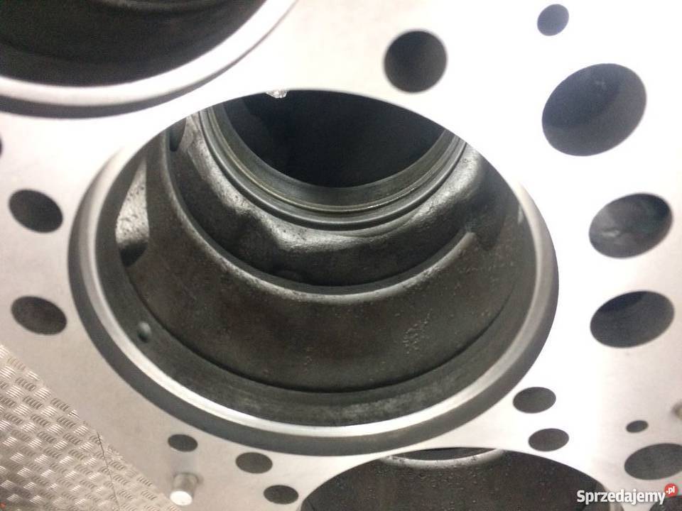 4570110501 BLOK SILNIKA MERCEDES AXOR 1840 Częstochowa sprzedam