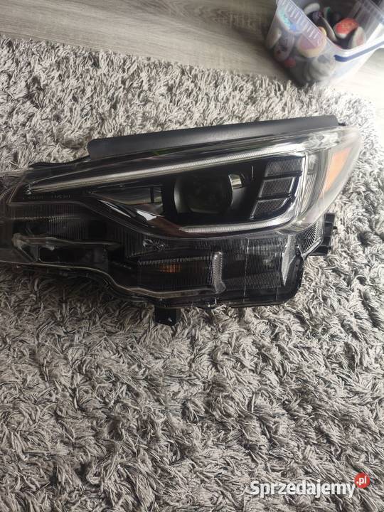 Lampa LED Subaru Crosstrek 2024 lewa USA Rok produkcji 2024 Lampy przednie sprzedam