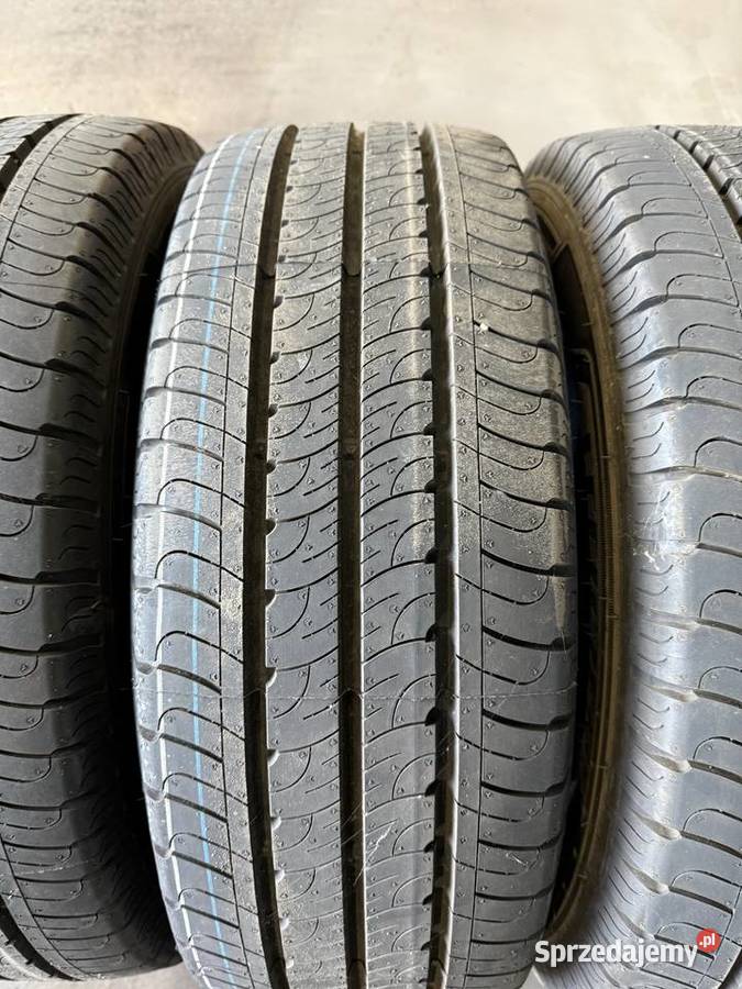 21565R15C Goodyear