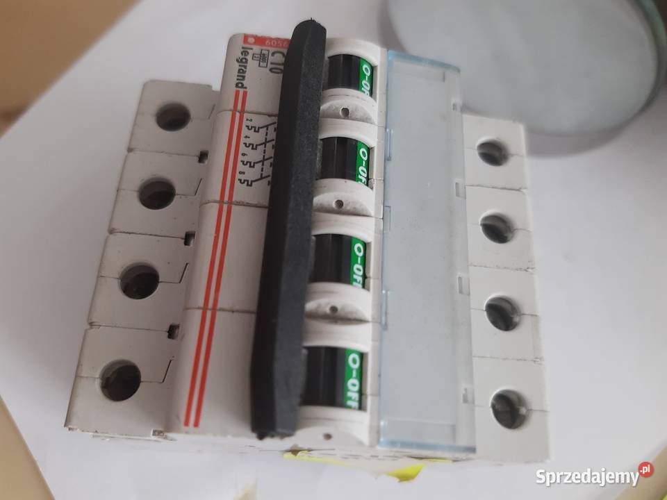 Wyłącznik Legrand S304 C 10 Lelów sprzedam