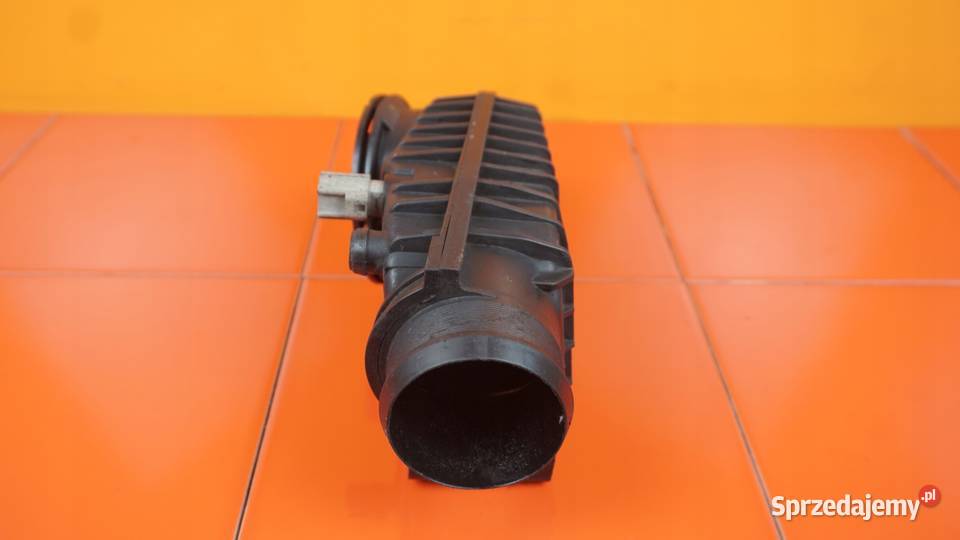 RANGE ROVER SPORT L405 30 TD V6 13r rezonator Przewody powietrza Suków