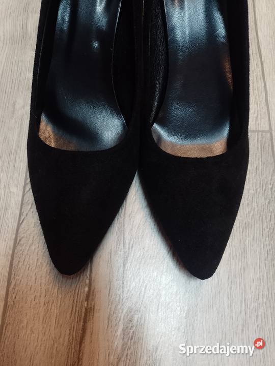 39 Czarne biznesowe czółenka wieczorowe na Kraków