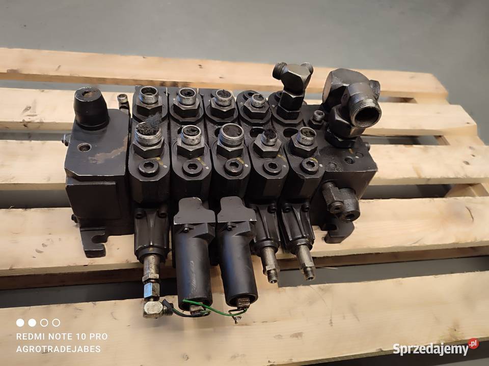 Rozdzielacz hydrauliczny REXROTH ASX01 DEUTZ Pozostałe Wilkowo