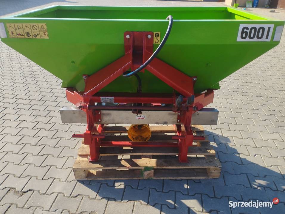 Rozsiewacz nawozów Strumyk Cielądz