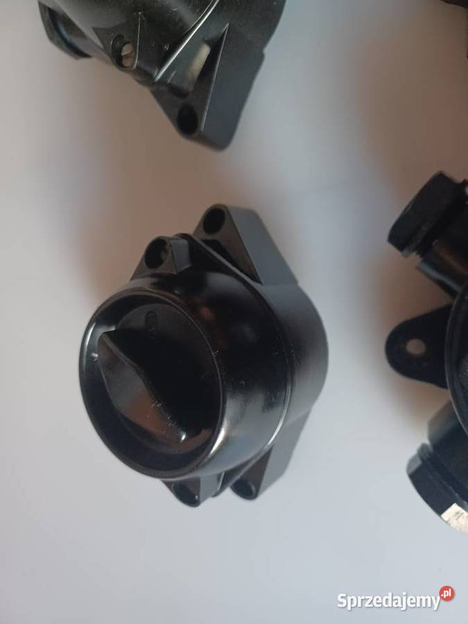 Czarny bakelit gniazdo wyłącznik puszki Poznań sprzedam