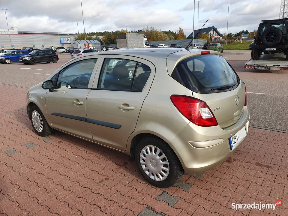 Sprzedam Opla Corsę D z silnikiem benzynowym 12 pomorskie Bytów