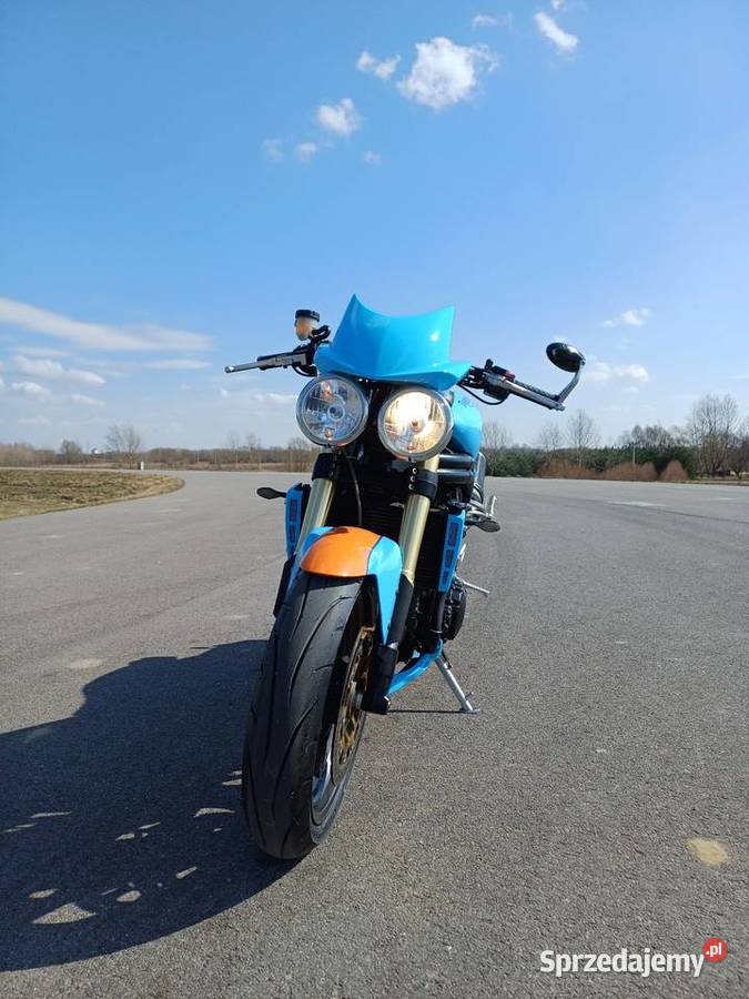 Triumph Speed Triple 1050 transport wysyłka czterosuwowy