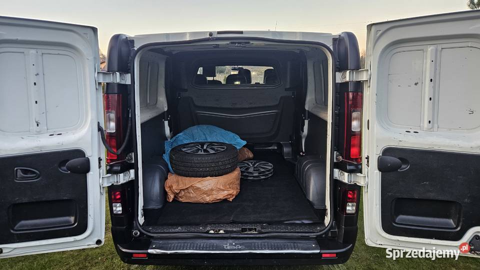 Renault Trafic 2016r oryginalny przebieg i nieuszkodzony Łódź