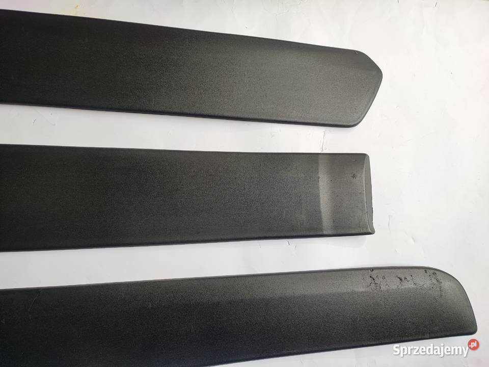 Listwa drzwi Suzuki Sx4 listwa boczna ozdobna Lipno