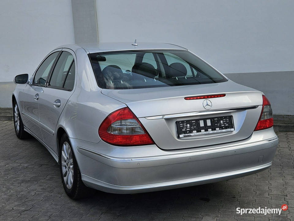 Mercedes E 220 Wzorowy stan Bez korozji Full reflektory ksenonowe Rybnik