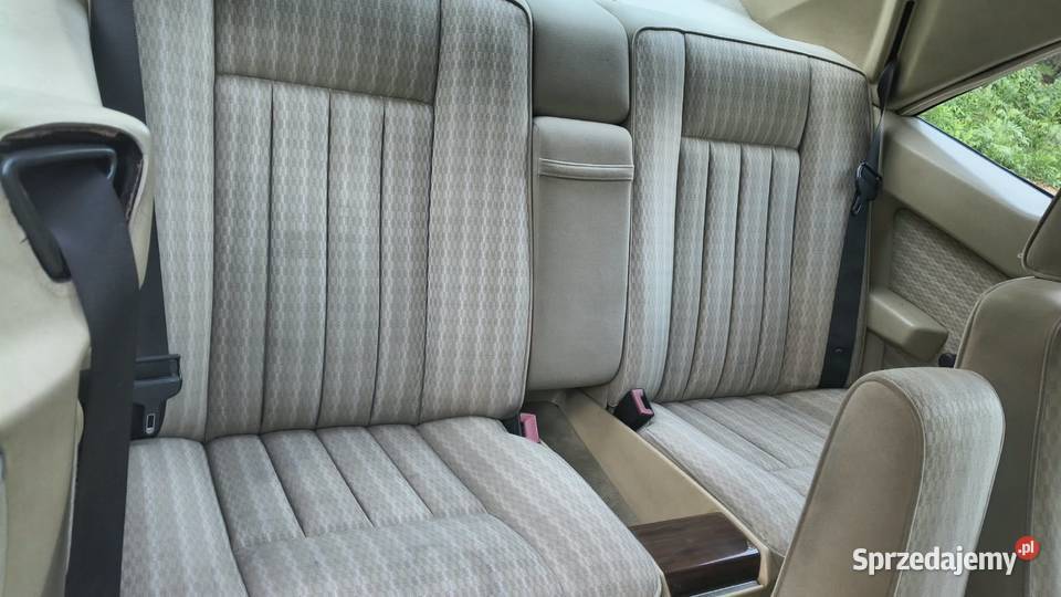 MERCEDESBENZ W124 C124 300 CE Coup z 1990 roku biały Zgierz