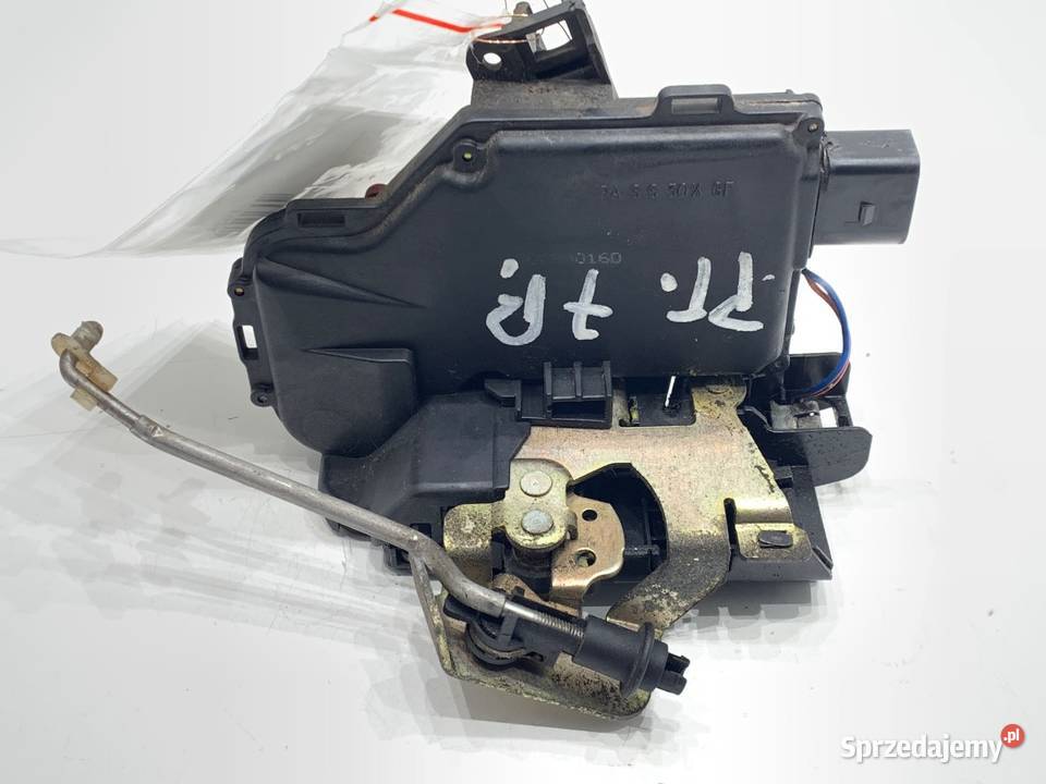 ZAMEK DRZWI PRAWY TYŁ AUDI A4 B6 SedanLimuzyna