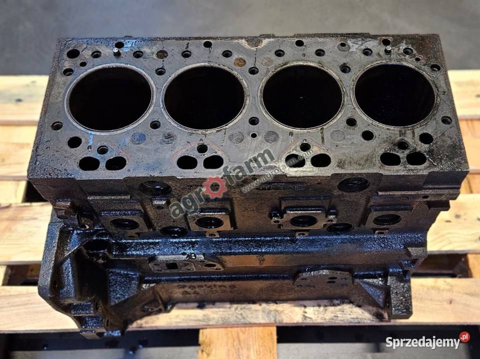 Blok silnika Case MX90C CX70 CX80 CX90 MX100C Silnik i osprzęt Byków