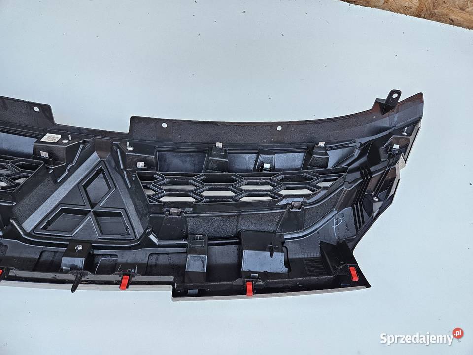 MITSUBISHI L200 V LIFT 19 GRILL ATRAPA ZDERZAKA Międzychód