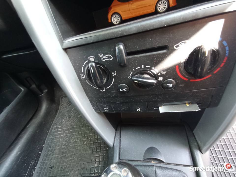 Peugeot 207 266000km Ostrowiec Świętokrzyski sprzedam