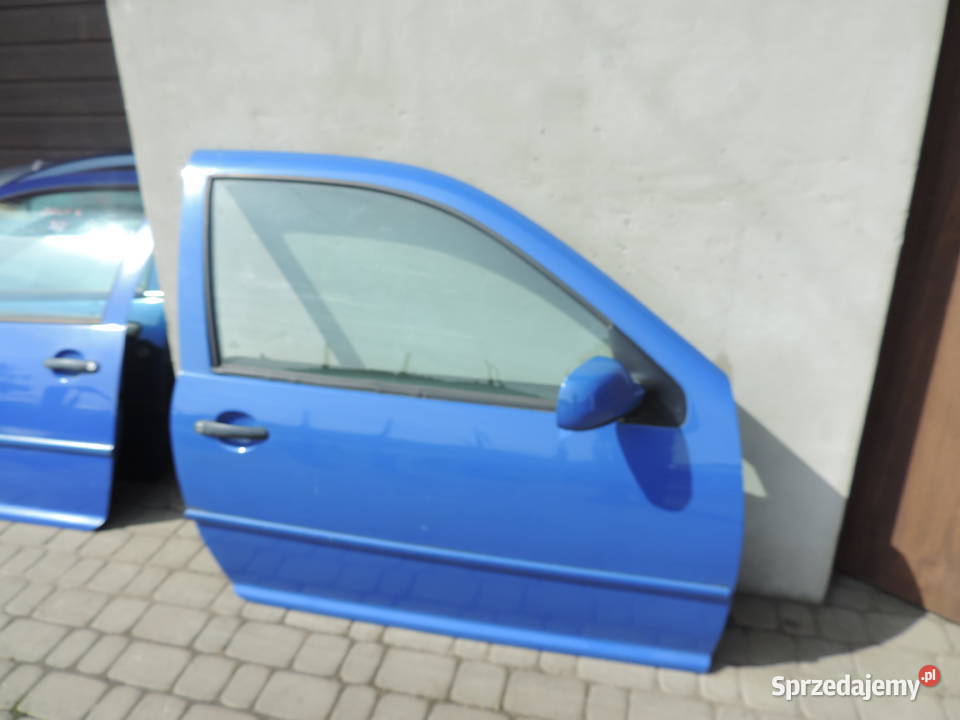 VOLKSWAGEN GOLF 4 3D DRZWI PRAWY PRZÓD LW5Z Rok produkcji 2002 Drzwi Nowy Sącz