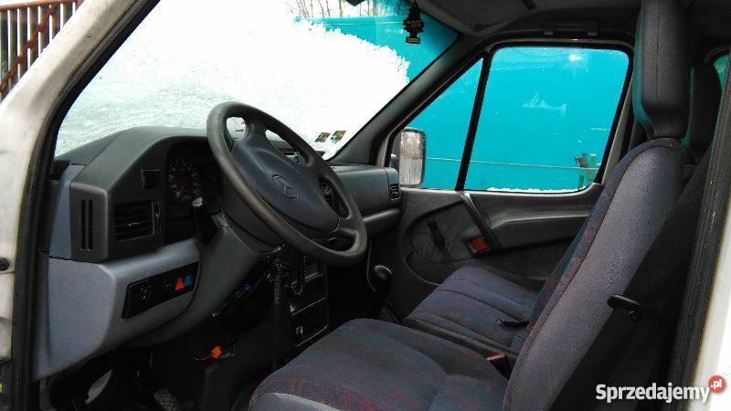 MercedesBenz Sprinter Laweta Pomoc drogowa Łapanów