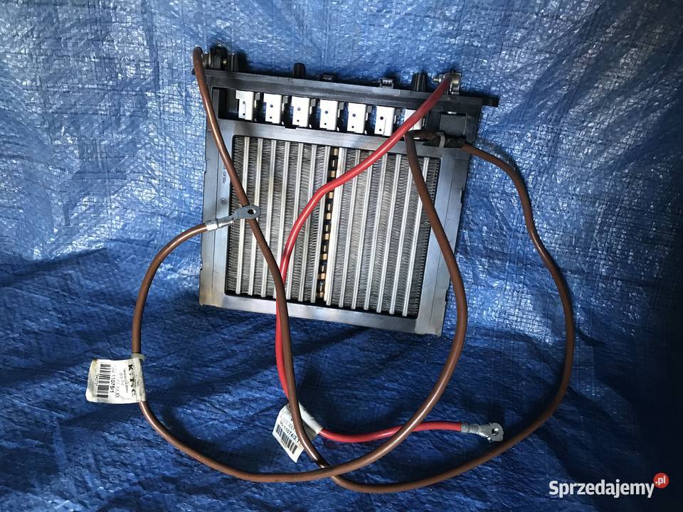 MERCEDES W211 A2118300761 NAGRZEWNICA osobowe Bolesławiec