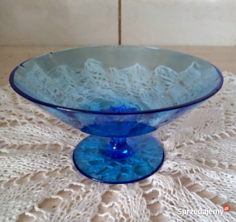Szklana patera niebieska