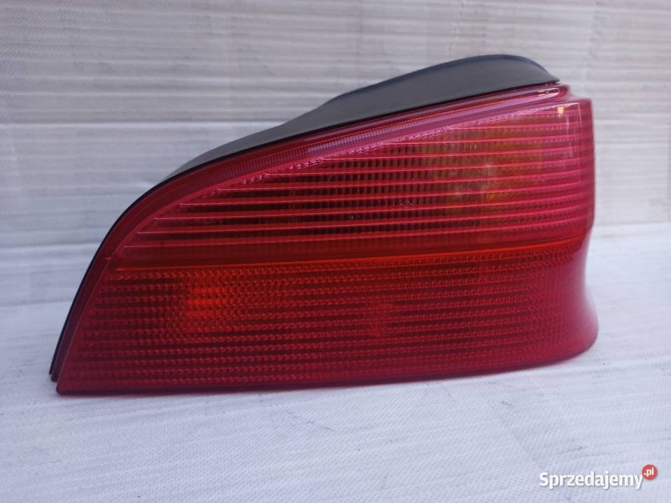 Peugeot 106 LIFT lampa tył tylna prawa wkład osobowe