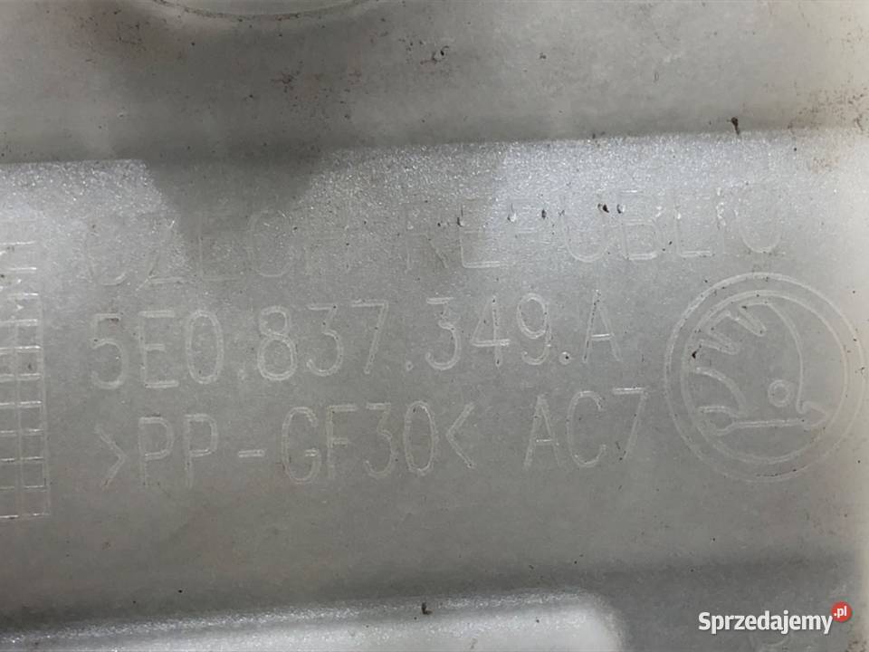 KLAMKA ZEWNĘTRZNA LEWY PRZÓD SKODA RAPID Kombi