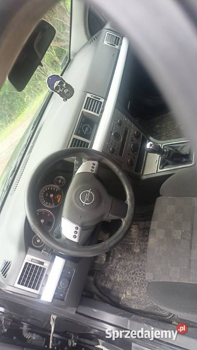 Opel Vectra C GTS 19CDTI 150 04r