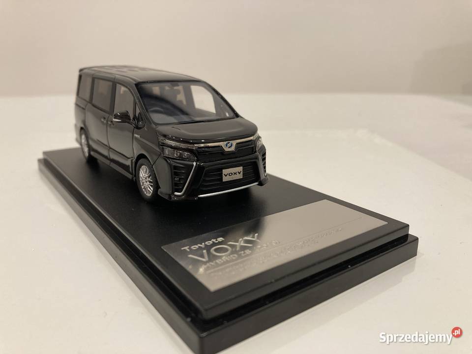 HiStory TOYOTA VOXY HYBRID ZS 2019 143 Szczecin