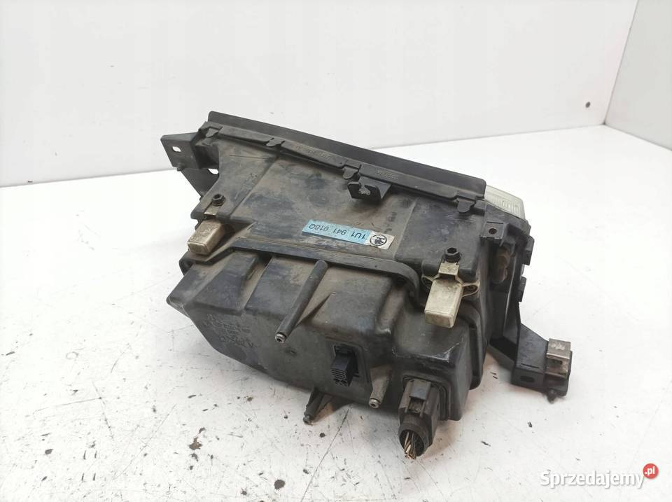 LAMPA PRZÓD PRAWA XENON LIFT 1U1941018Q Skoda