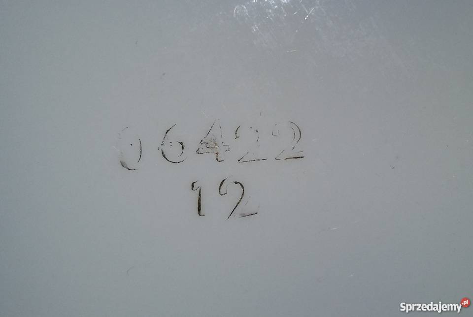 Talerz płaskipłytki białozłoty sygnowany cyframi Łódź