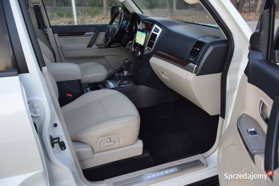MITSUBISHI PAJERO 35 V6 GLS DUBAI SUPER STAN I garażowany lubuskie Zielona Góra sprzedam