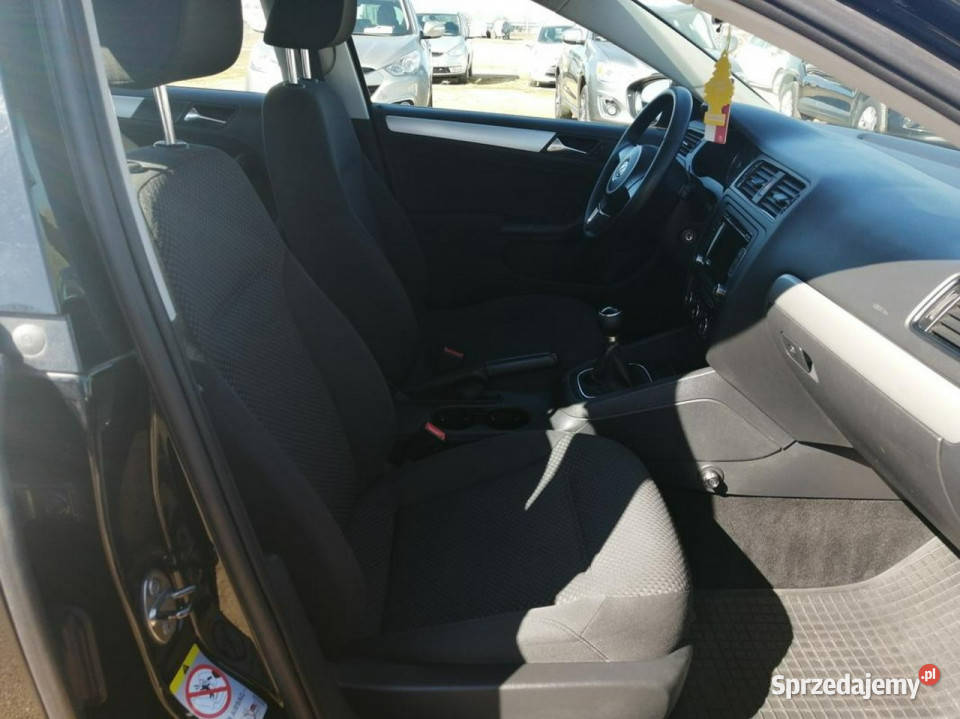 Volkswagen Jetta 16 105 klima elektryka zadbany Strzegom sprzedam
